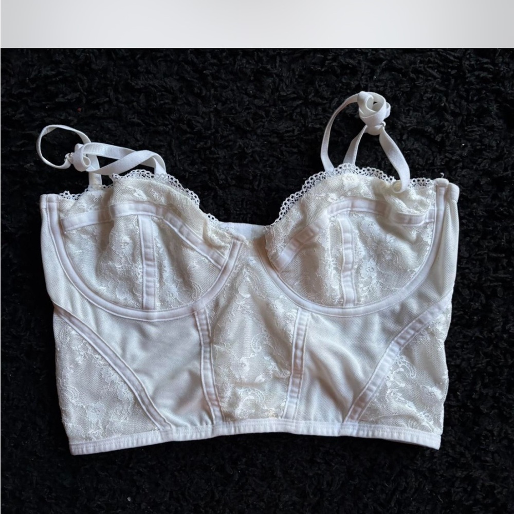 H&M White Lace Crop Top